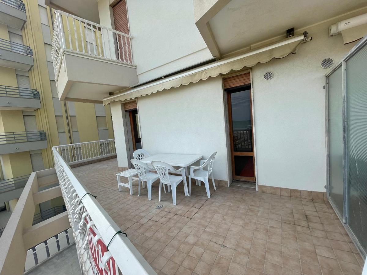 Fronte Mare-Residence Union 9 Lido di Jesolo Exterior photo